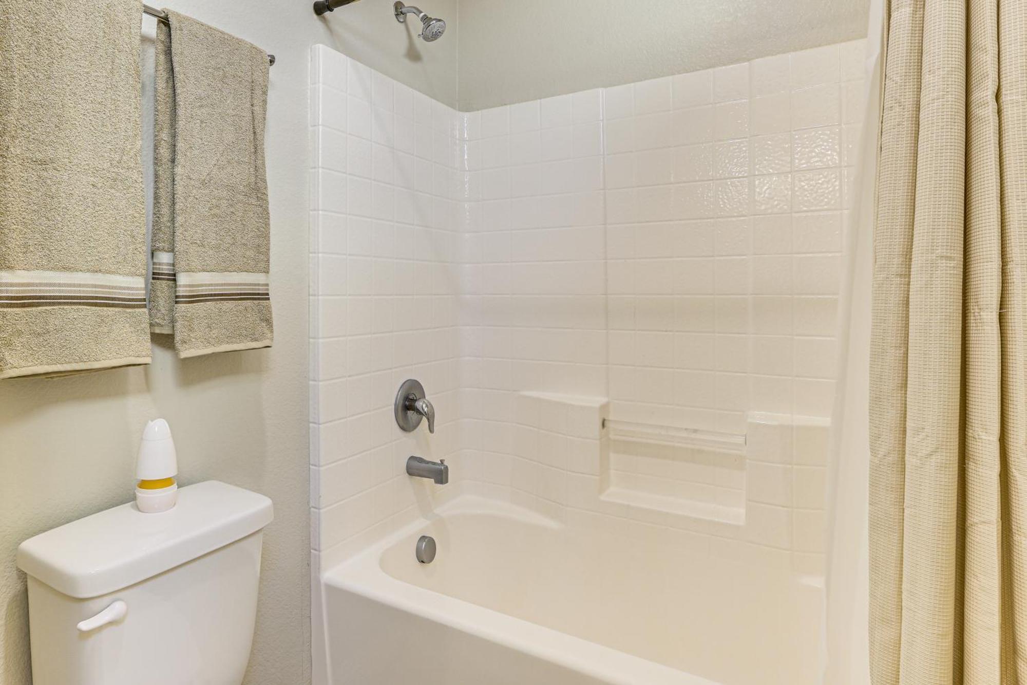 1 Mi To Aliante Casino Townhome With Fenced Yard! Ferienhaus Las Vegas